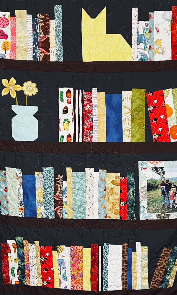 Arrangement of the shelves on a bookshelf quilt.